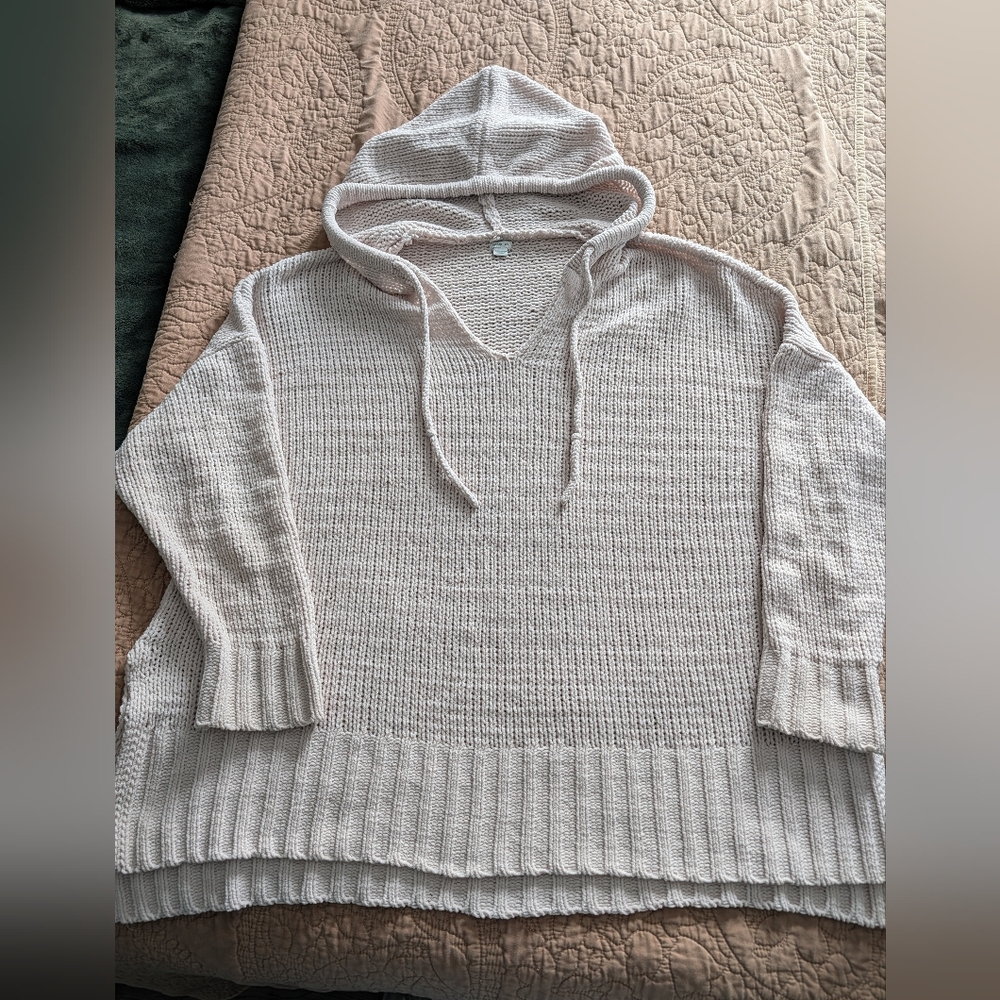 Aerie Cream V-Neck Hooded Sweater